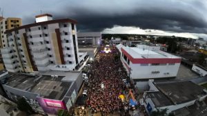 Corpo de Bombeiros reforça que segurança está em primeiro lugar e explica sobre trios elétricos parados durante chuva