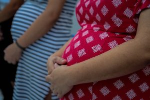Mães e pais na pós-graduação vão ter prorrogação de período de bolsas